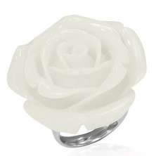 Nemesacél gyűrű - kinyílt fehér gyanta rózsa
